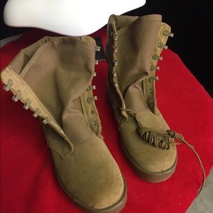 Women’s military boots